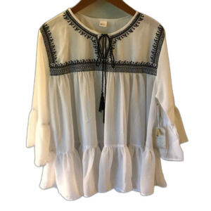 2 CHIC Arabella Ruffle Peasant Blouse NWT One Size
